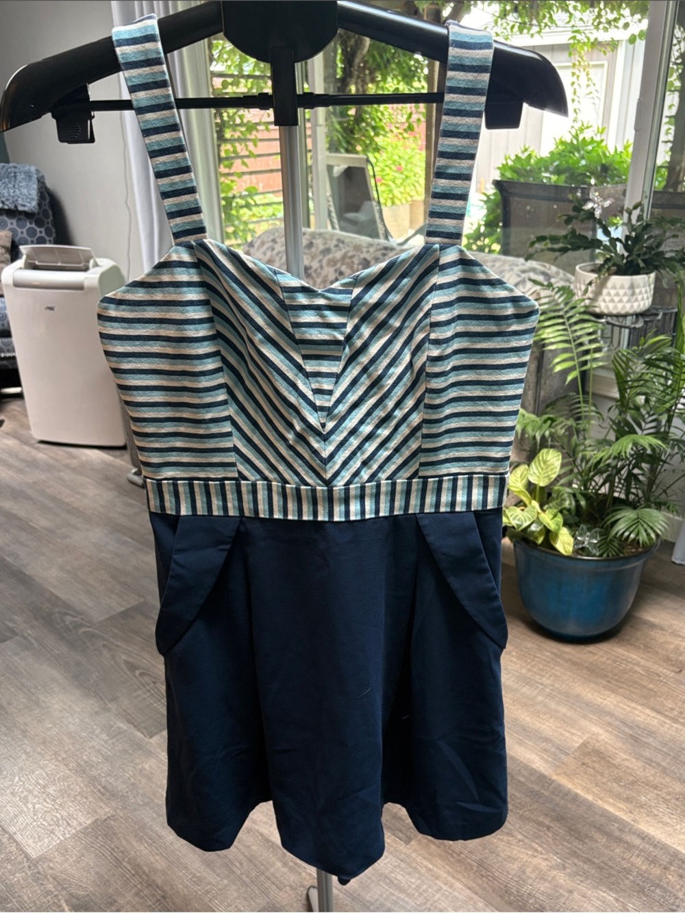 🔥$2, min. purchase $10, Striped Blue & White Bodice Navy Mini Dress, M